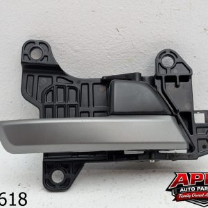 OEM 2018 Hyundai Elantra 2.0L FRONT RIGHT PASSENGER INTERIOR DOOR HANDLE