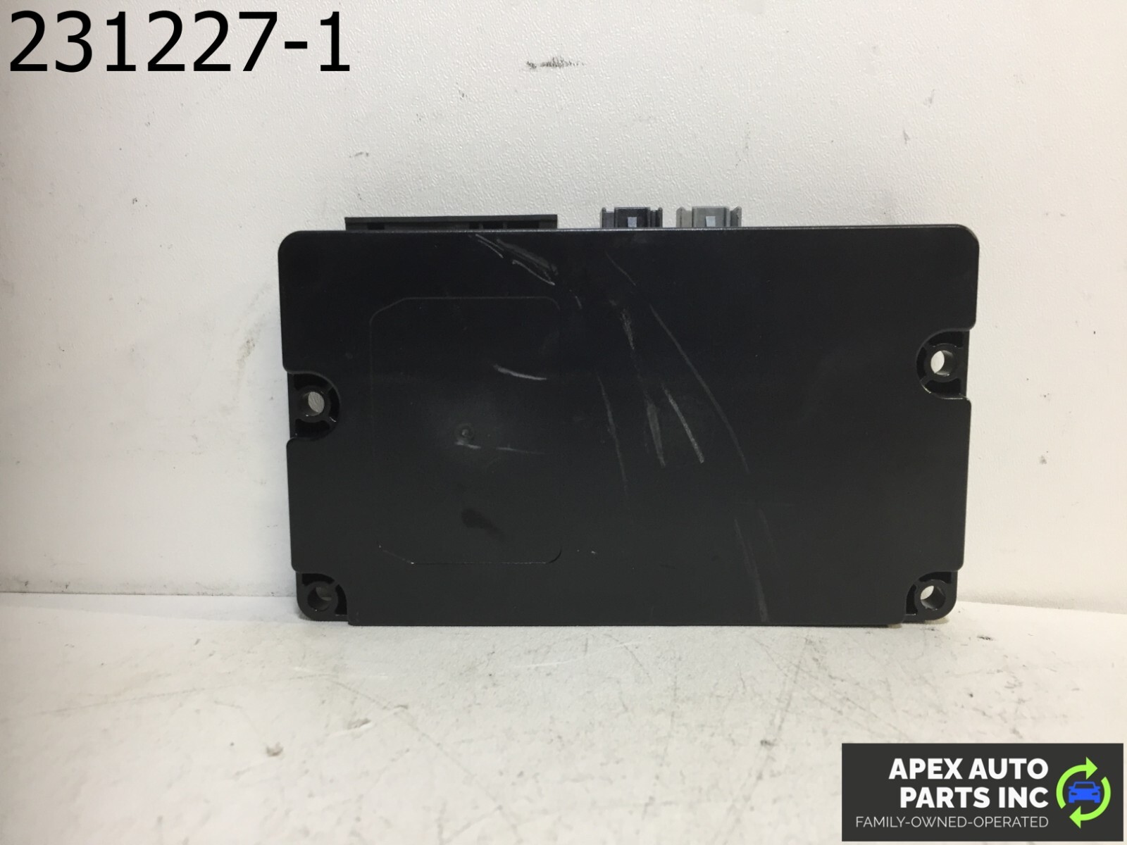 OEM Ford Taurus 2008 COMMUNICATION SYNC MODULE - Image 5