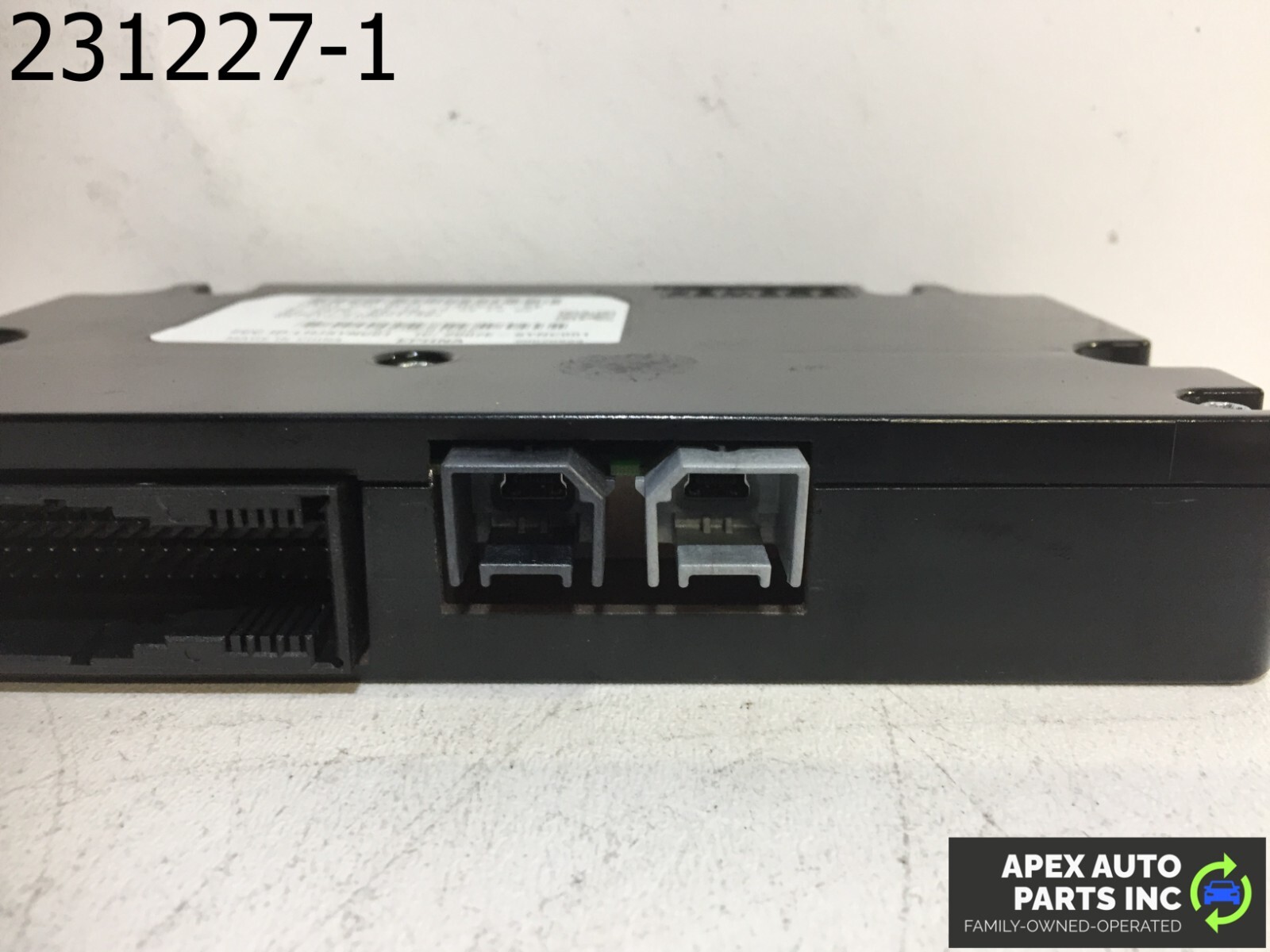 OEM Ford Taurus 2008 COMMUNICATION SYNC MODULE - Image 8