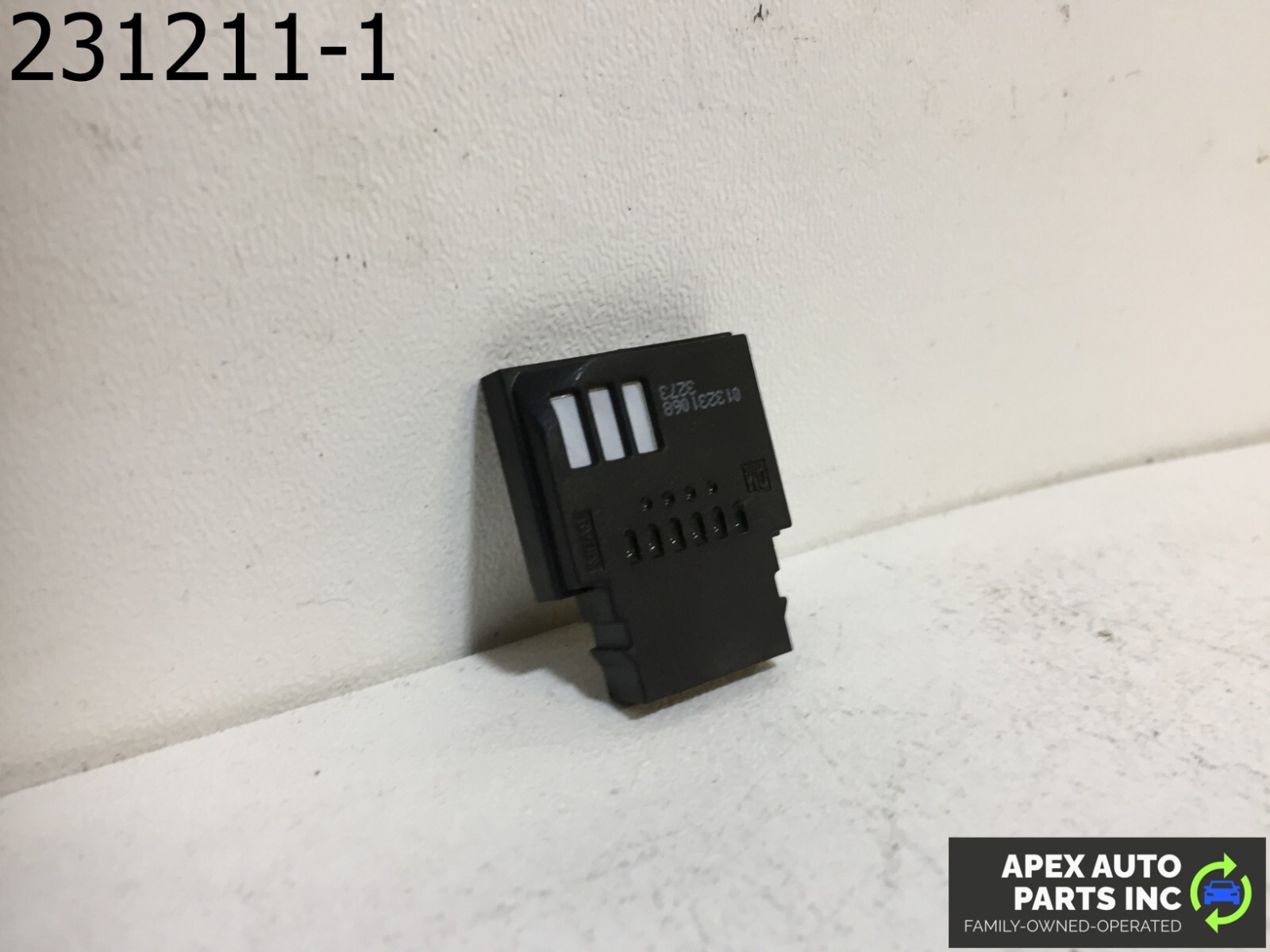 OEM GMC Terrain 2014 Humidity Windshield Temperature Sensor 013231068 - Image 3