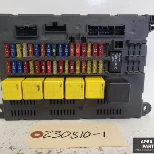 2002-2003 Land Rover Freelander fuse junction box 518668702