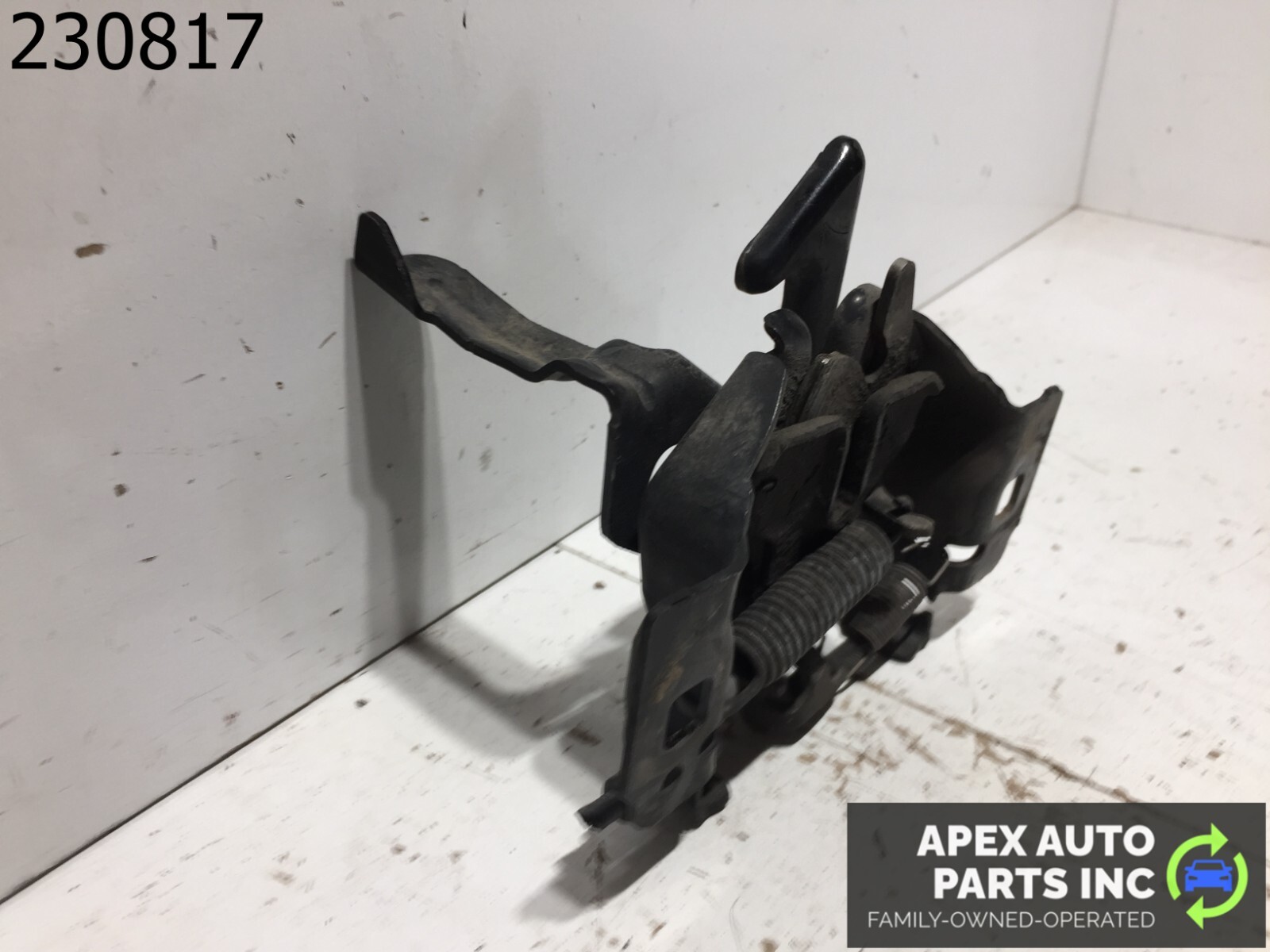 2005 2006 2007 05 06 07 Ford Freestyle Hood Latch Lock Release Actuator Assembly - Image 3