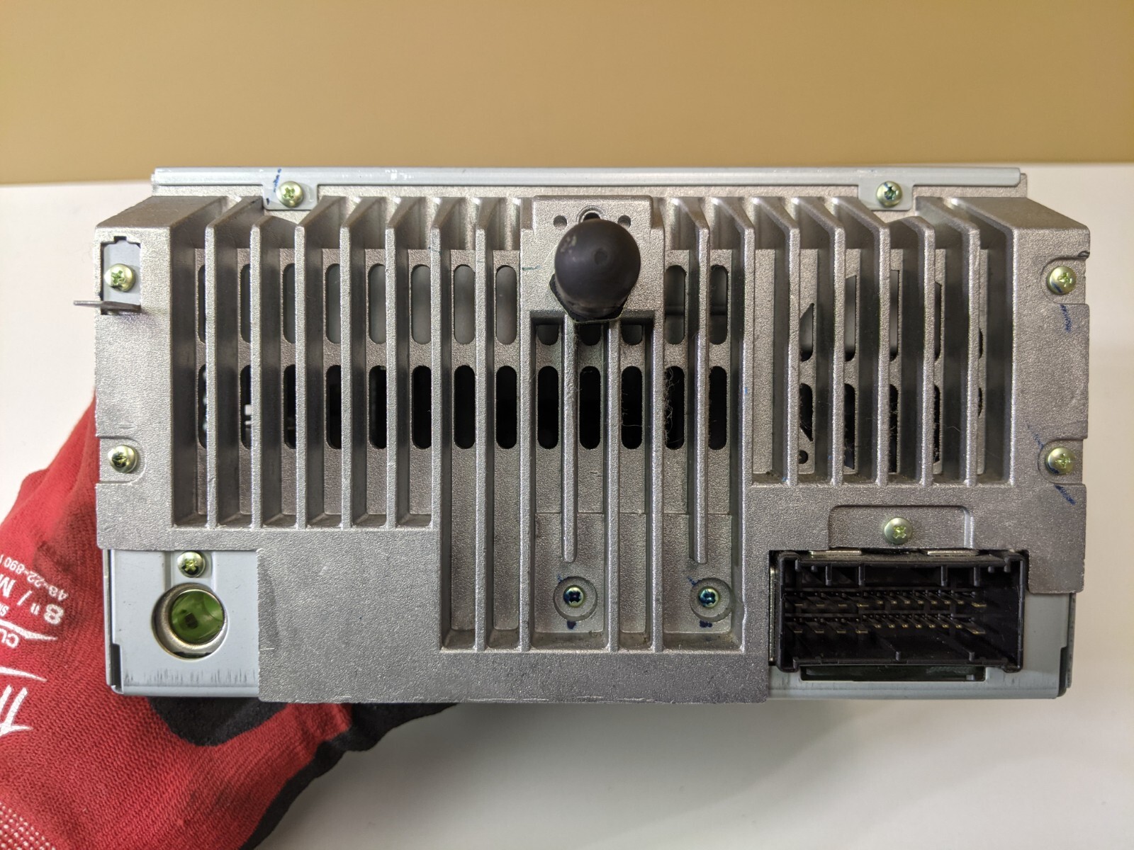 OEM 07 08 Kia Rondo AM FM CD player radio stereo 96140-1D101 audio head unit - Image 3