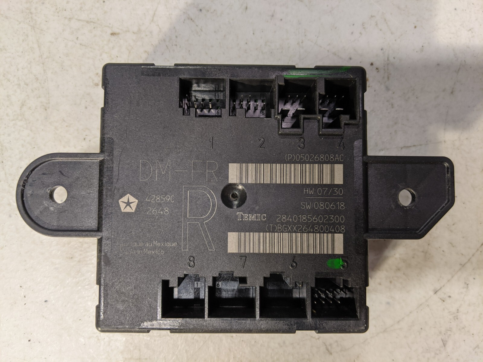 OEM 09-14 Chrysler VW Routan Passenger Right OEM Front Door Module P05026808AC - Image 3