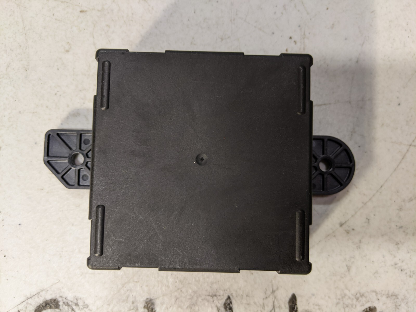 OEM 09-14 Chrysler VW Routan Passenger Right OEM Front Door Module P05026808AC - Image 4