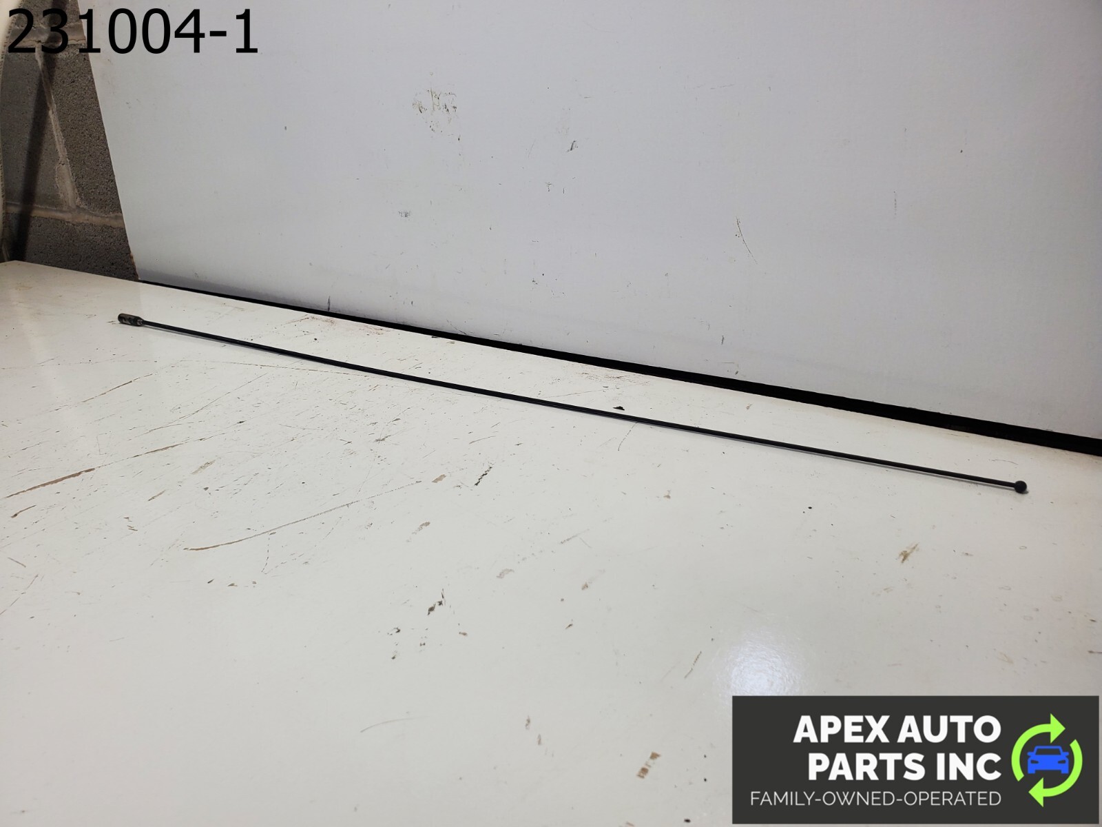 OEM 1984 Pontiac Fiero Metric Radio ANTENNA MAST 15087886 - Image 4