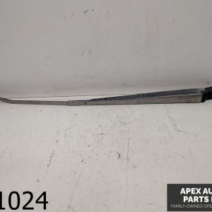 OEM 1988 Nissan 300ZX 3.0L Front Wiper Arm
