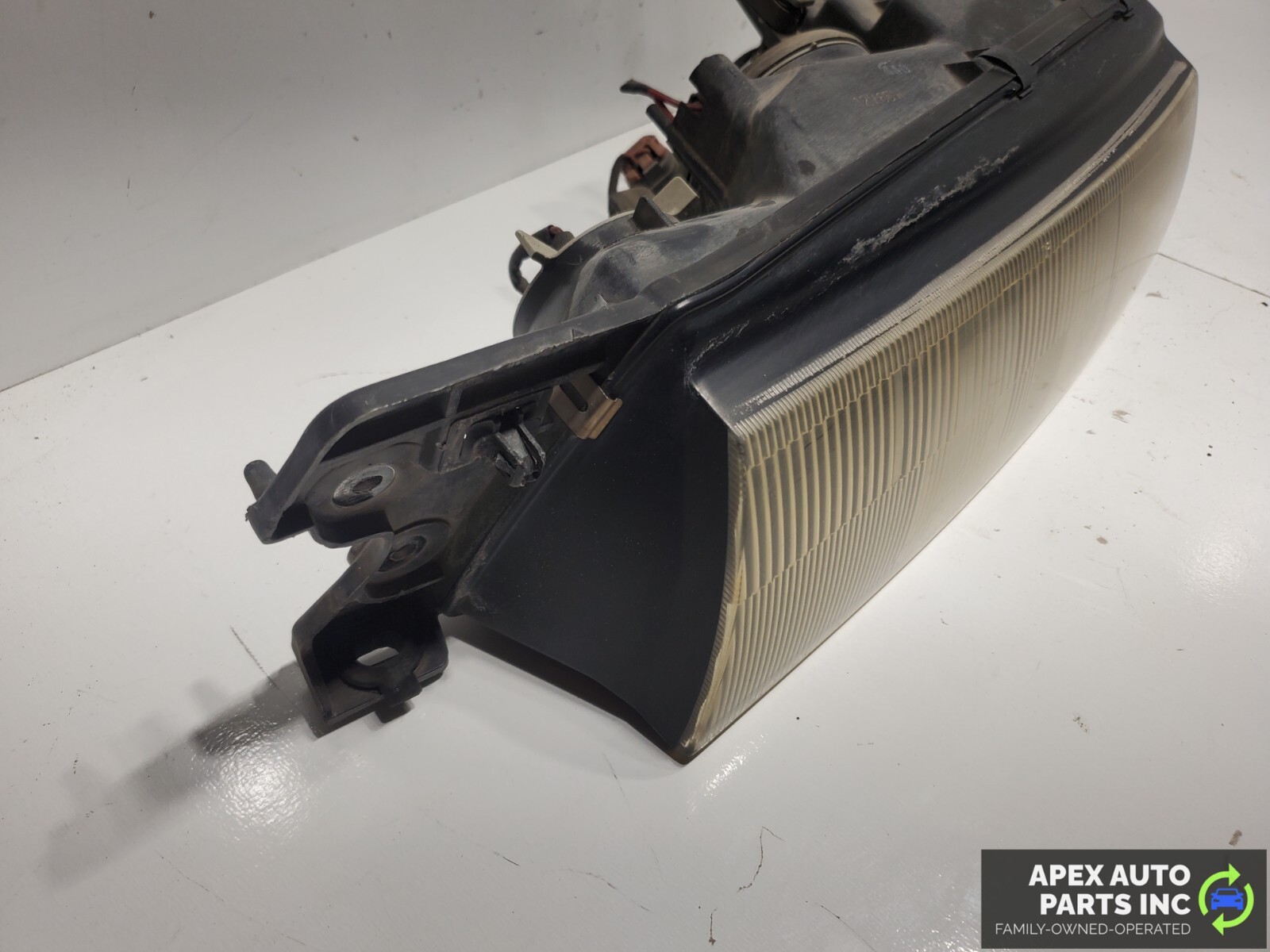 OEM 1992 - 1997 Subaru SVX One Used Front Left Driver Side Headlight Lamp - Image 3