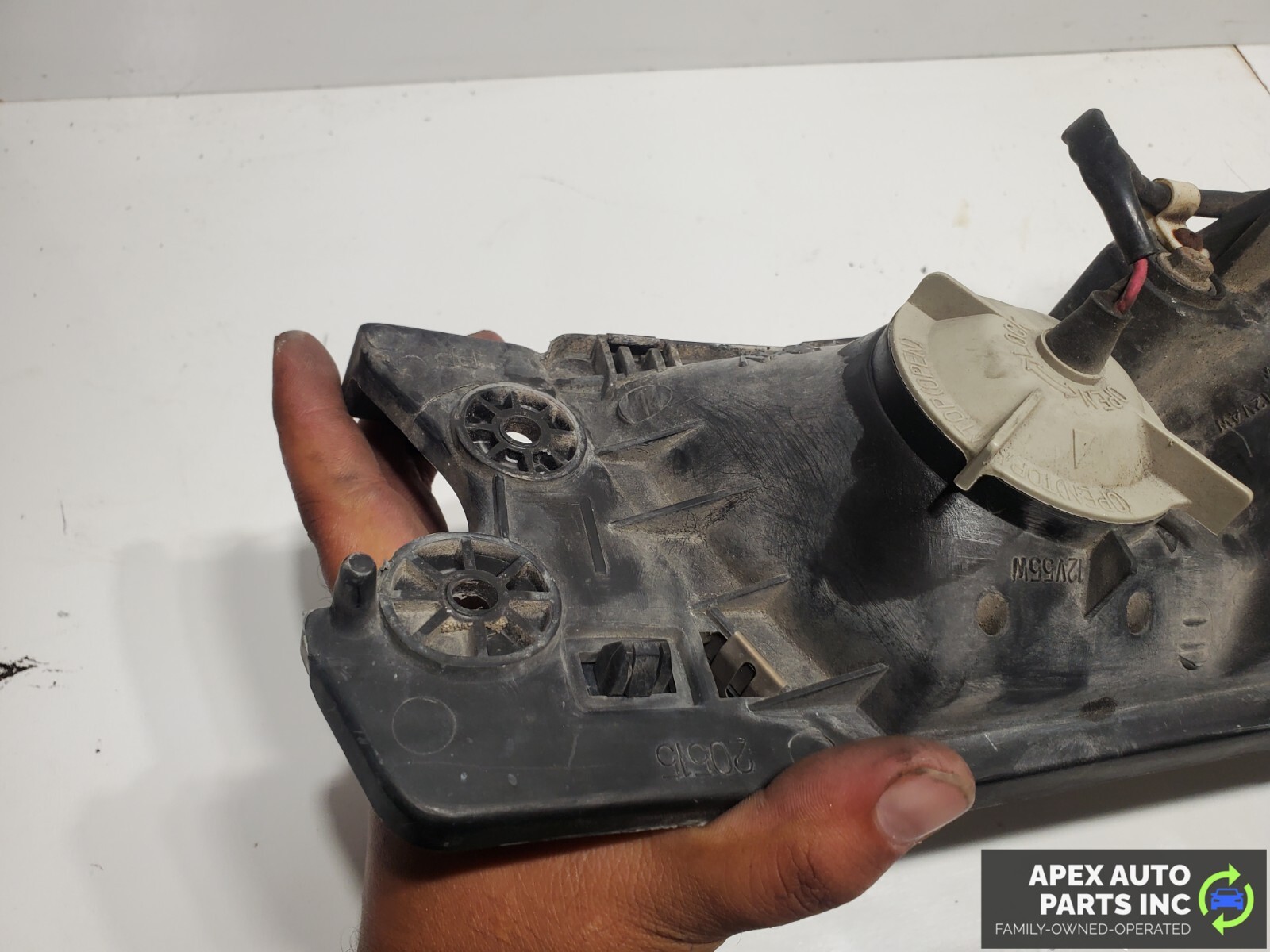 OEM 1992 - 1997 Subaru SVX One Used Front Left Driver Side Headlight Lamp - Image 6