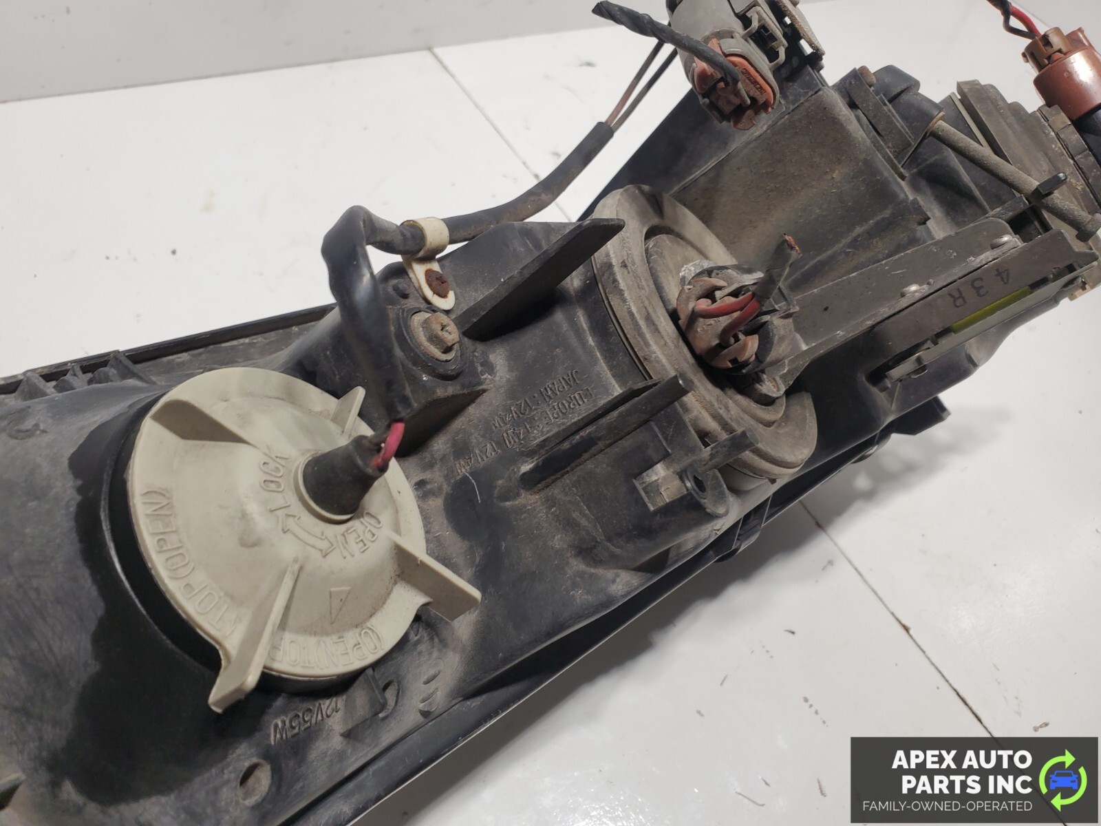 OEM 1992 - 1997 Subaru SVX One Used Front Left Driver Side Headlight Lamp - Image 7