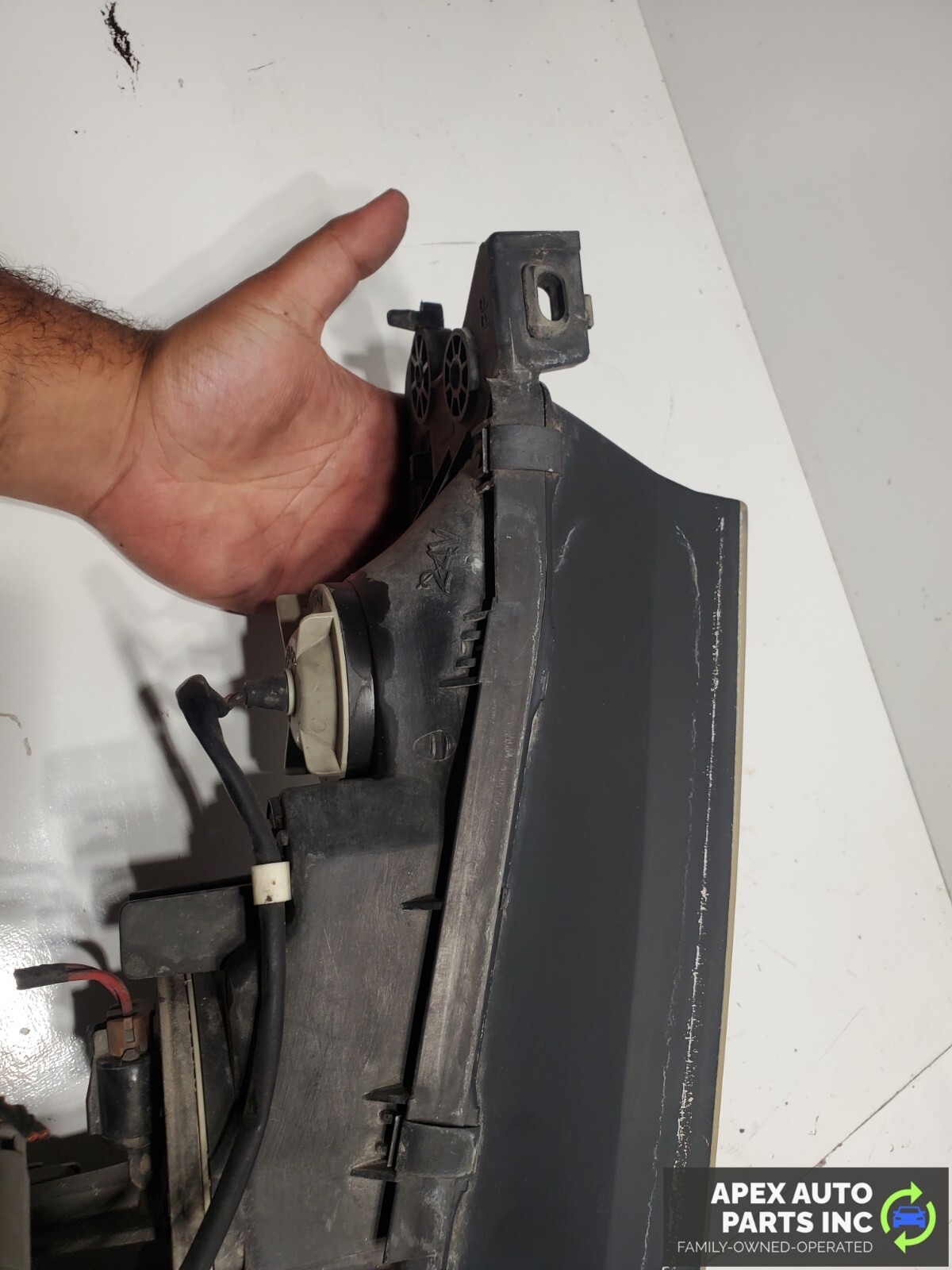 OEM 1992 - 1997 Subaru SVX One Used Front Left Driver Side Headlight Lamp - Image 10