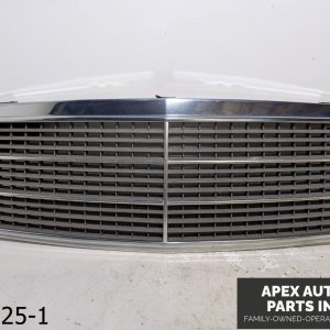 OEM 1994-1997 Mercedes C280 2.8L Front Radiator Grille Grill 2028880323