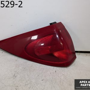 OEM 2002 Buick Rendezvous 3.4L Driver Side Tail Light Taillight B04B50040