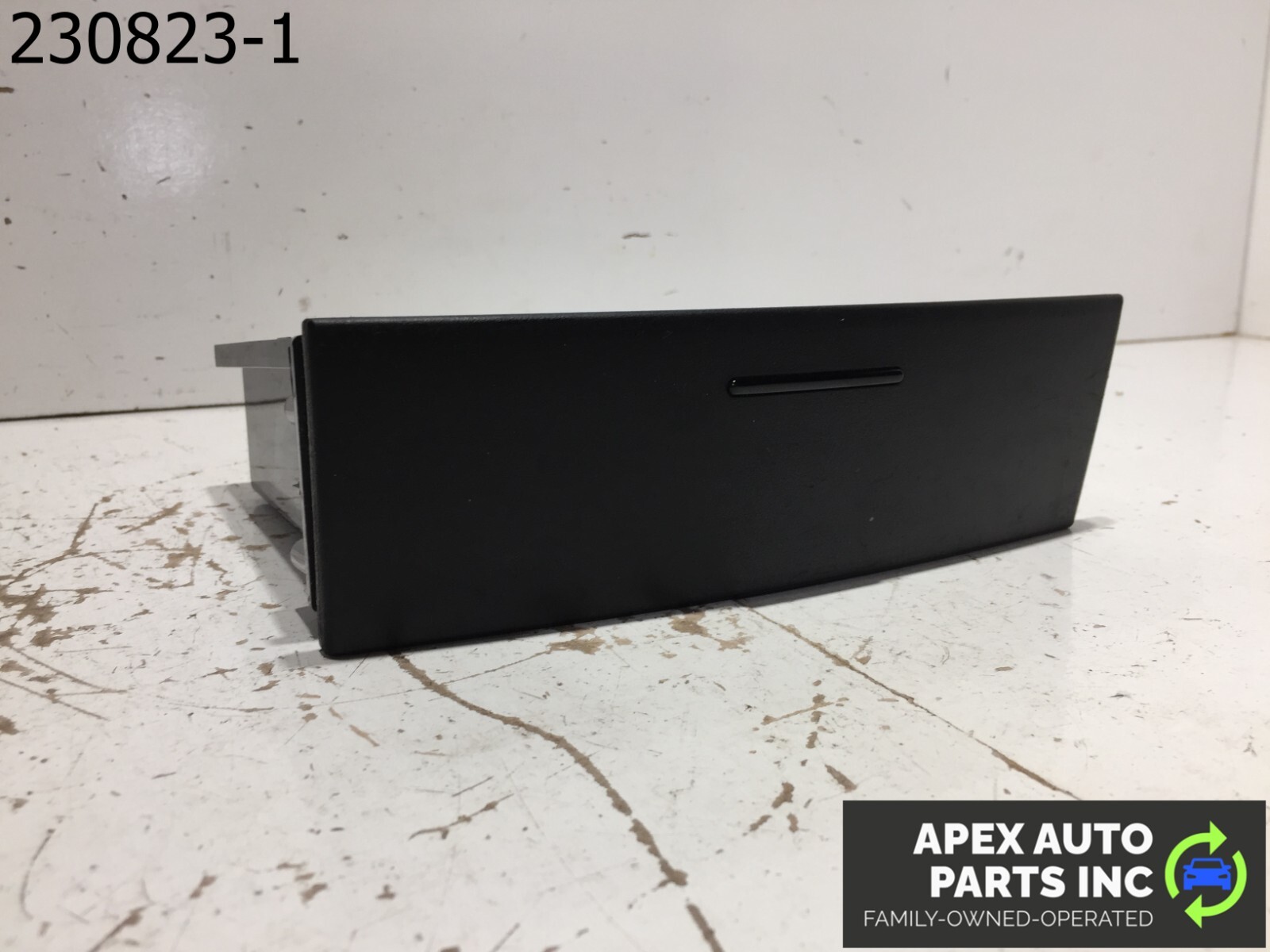 OEM 2003 2004 2005 2006 2007 2008 2009 Kia Sorento Center Dash Storage - Image 3