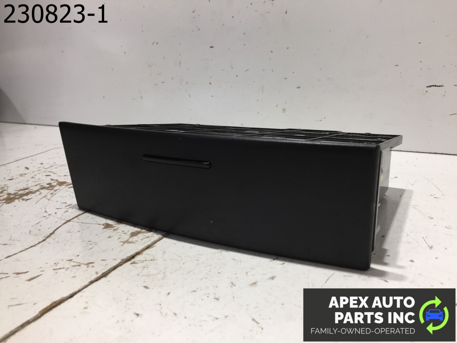 OEM 2003 2004 2005 2006 2007 2008 2009 Kia Sorento Center Dash Storage - Image 4