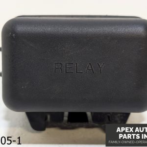 OEM 2004-2007 Lexus RX330 3.3L Heater Relay Fuse Box With Upper Cover Lid Trim
