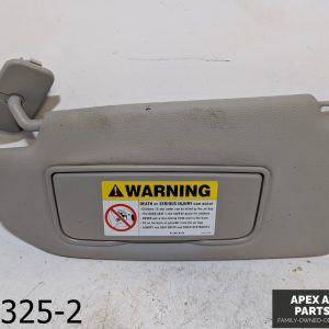 OEM 2004-2007 Volvo V70 2.5L Driver Sun Visor Illuminated