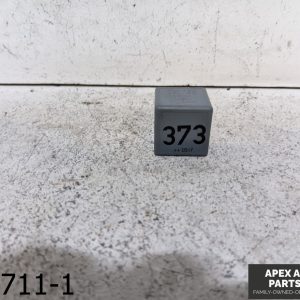 OEM 2005-2008 Audi A6 Avant 3.1L RELAY FUSE