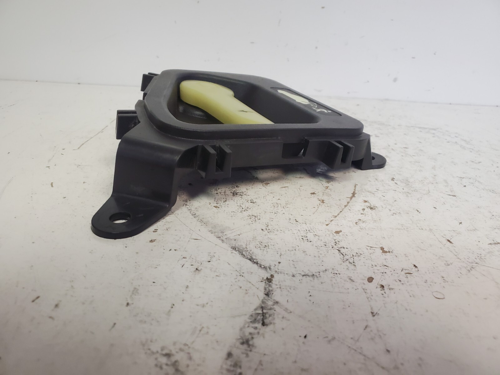 OEM 2005-2009 Subaru Legacy/Outback - Inner Trunk Release Handle - Image 11