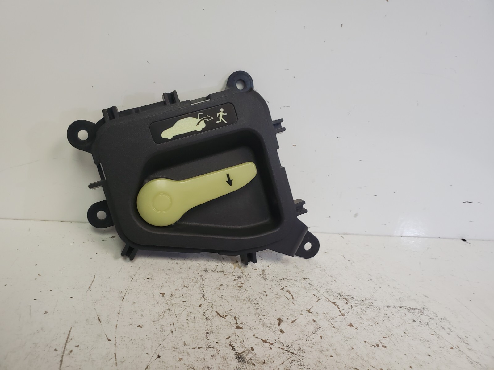 OEM 2005-2009 Subaru Legacy/Outback - Inner Trunk Release Handle - Image 3