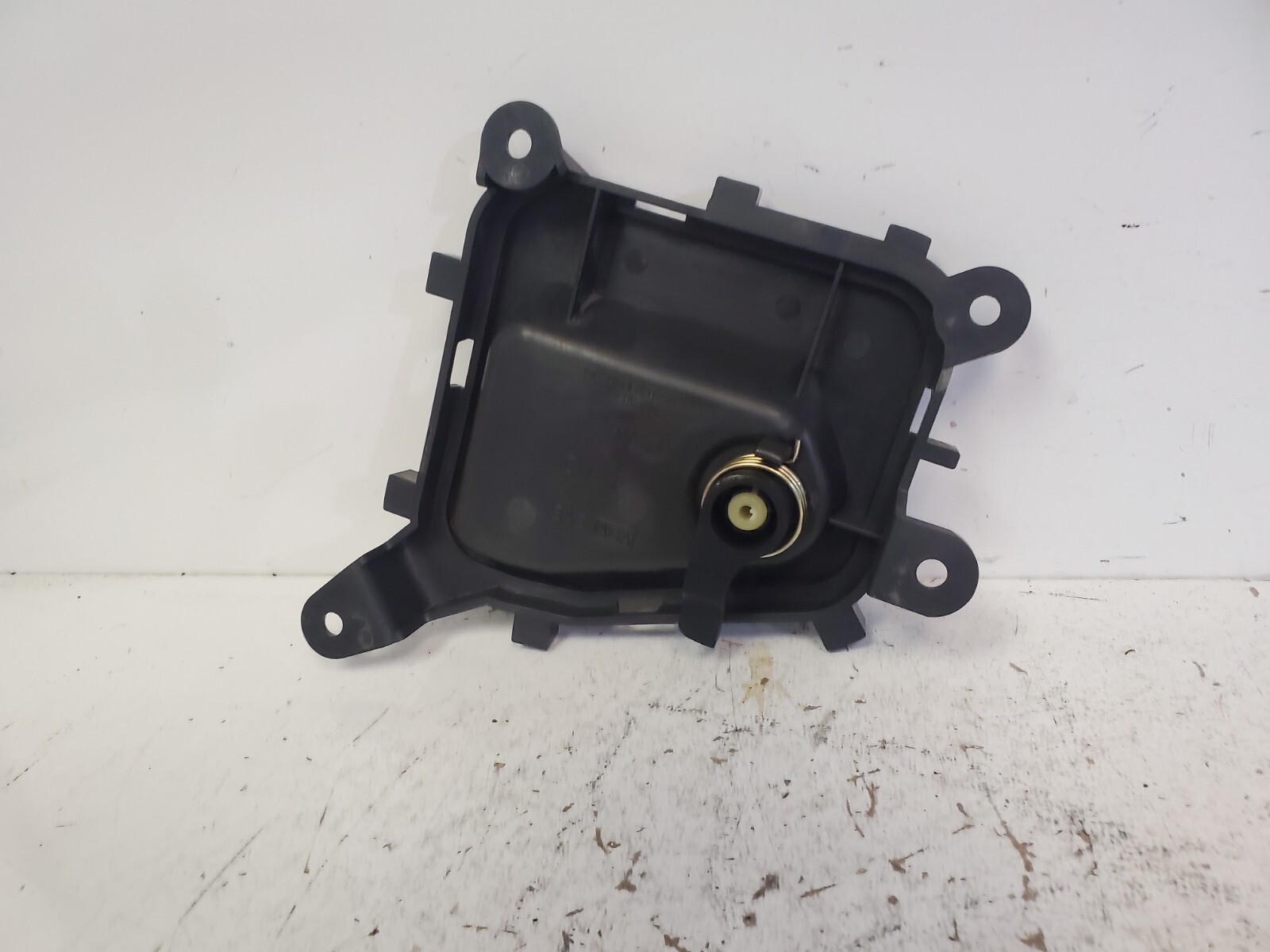 OEM 2005-2009 Subaru Legacy/Outback - Inner Trunk Release Handle - Image 7