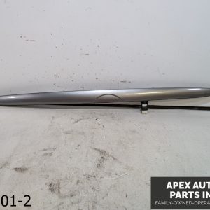 OEM 2005 BMW X5 4.4L Silver Rear Trunk Tailgate Trim Handle License Plate Light