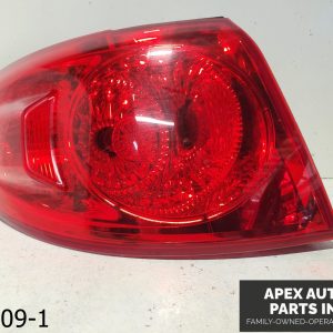 OEM 2007-2009 Hyundai Santa Fe 2.7L REAR LEFT QUARTER MOUNTED TAIL LAMP