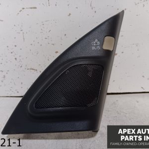 OEM 2007-2011 Volvo XC70 3.2L RIGHT PASSENGER PILLAR TWEETER SPEAKER TRIM COVER