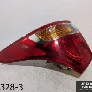 OEM 2007-2012 Hyundai Veracruz 3.8L Tail Light Assembly Left Driver