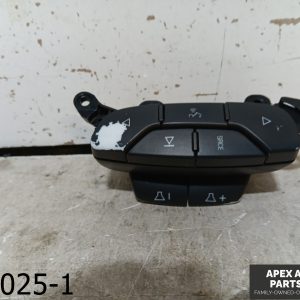 OEM 2008-2013 Buick Enclave 3.6L Steering Wheel Radio/Audio Switch 15847246