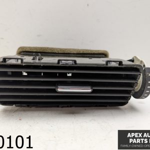 OEM 2008 Chevrolet Avalanche 5.3L Center Right Passenger Vent