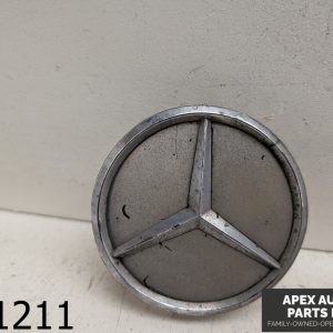 OEM 2008 Mercedes ML350 3.5L Front Center Cap