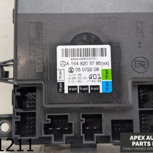 OEM 2008 Mercedes ML350 3.5L front left driver door control module unit