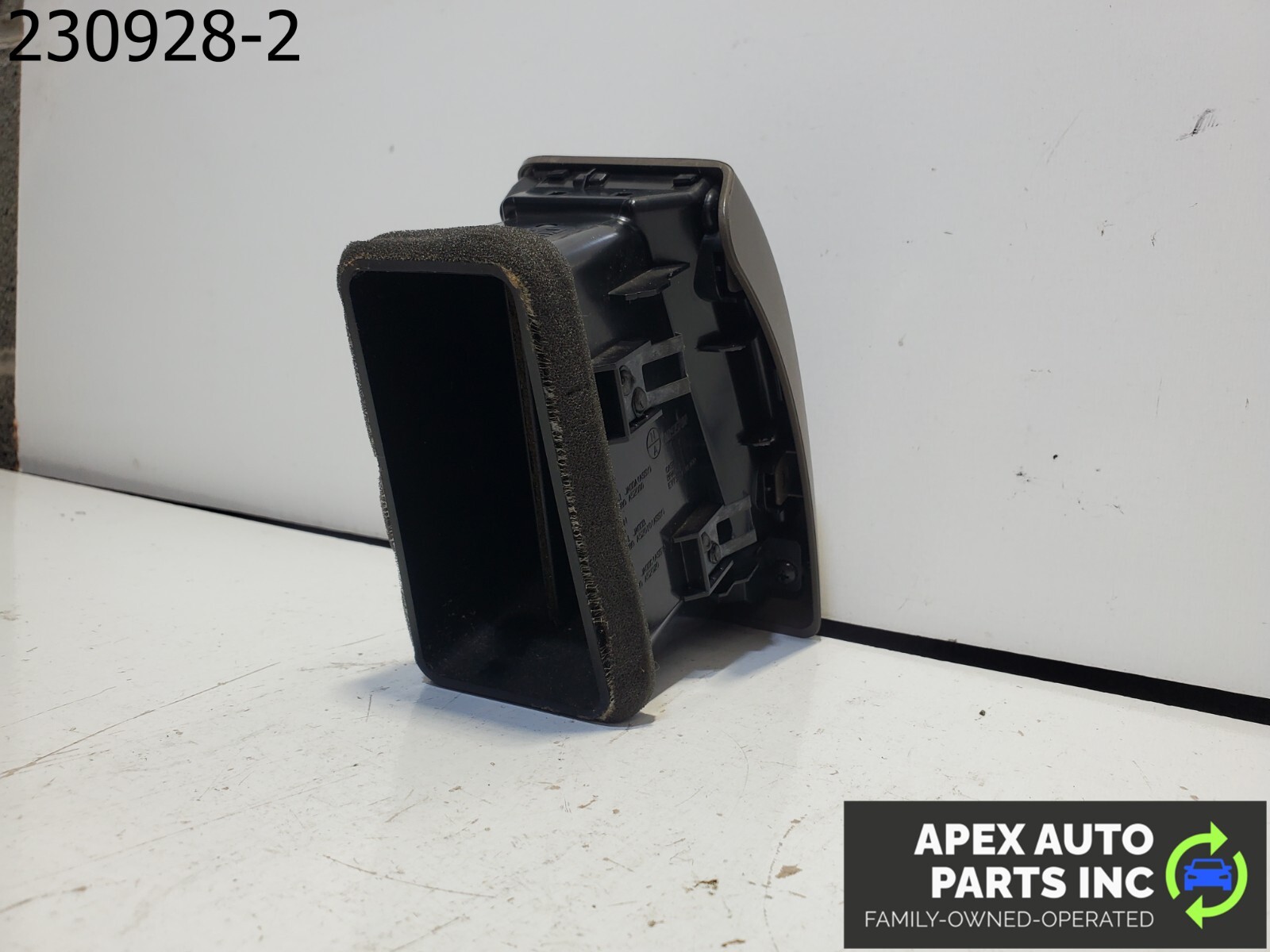 OEM 2008 Nissan Altima Right Side Dash Air Vent Outlet Grille Duct 68760-JA00A - Image 6