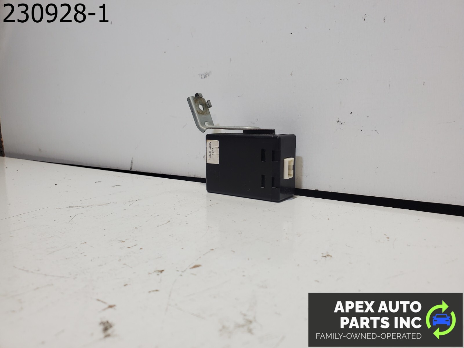 OEM 2008 Nissan Altima TPMS Tire Pressure Module 40740JA00A - Image 5