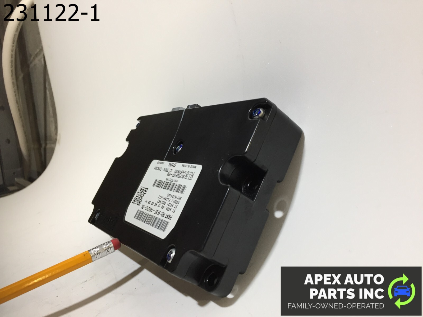 OEM 2009 Lincoln MKZ SYNC COMMUNICATION CONTROL MODULE DR3T-14D212-AC - Image 4