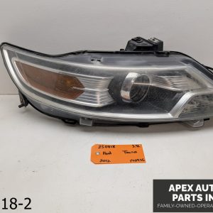 OEM 2010-2012 Ford Taurus 3.5L Headlight Assembly Halogen right passenger side