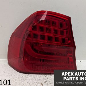 OEM 2010 BMW 328i 3.0L LCI Sedan Rear Driver Left Side Outer Tail Light