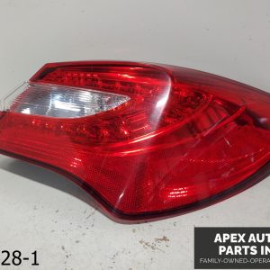 OEM 2011-2014 Chrysler 200 3.6L SEDAN Right PASSENGER Tail Light