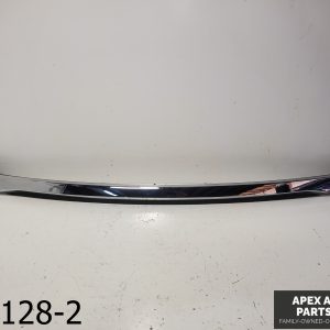 OEM 2011-2014 Chrysler 200 3.6L trunk lid license moulding trim piece