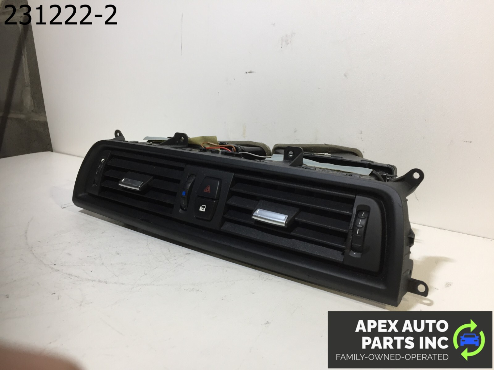 OEM 2011 BMW 550i Front Dashboard Center Air Vent Grille Black - Image 4