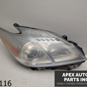 OEM 2011 Toyota Prius 1.8L Halogen Right Side Headlight Assembly