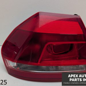 OEM 2012-2015 Volkswagen Passat 2.5L LEFT DRIVER SIDE TAIL LIGHT