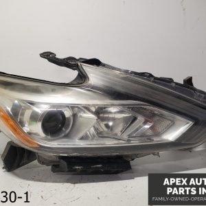 OEM 2013–2018 Nissan Altima 2.5L Halogen Headlight Right Passenger