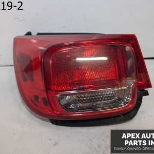 OEM 2015 Chevrolet Malibu 2.5L Tail Light Assembly LEFT PANEL MOUNTED