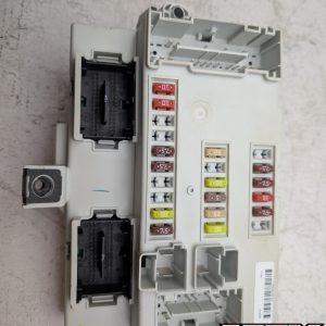 OEM 2015 Dodge Dart 2.4L Body Control Module Relay Fuse Box BCM BCU