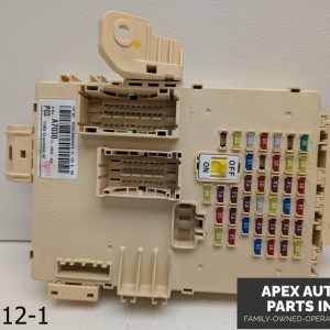 OEM 2017-2018 Kia Forte Cabin Interior Fuse Box Relay Junction Block Module Unit