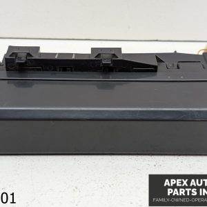OEM 2017-2020 Nissan Pathfinder 3.5L Fuse Box