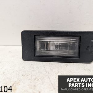 OEM 2017 Chevrolet Malibu 1.5L License Plate Light Lamp Assembly 13590043