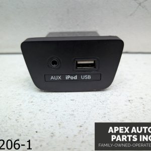 OEM 2017 Hyundai Elantra 2.0L USB/iPod/AUX Audio Input Port Adapter Jack